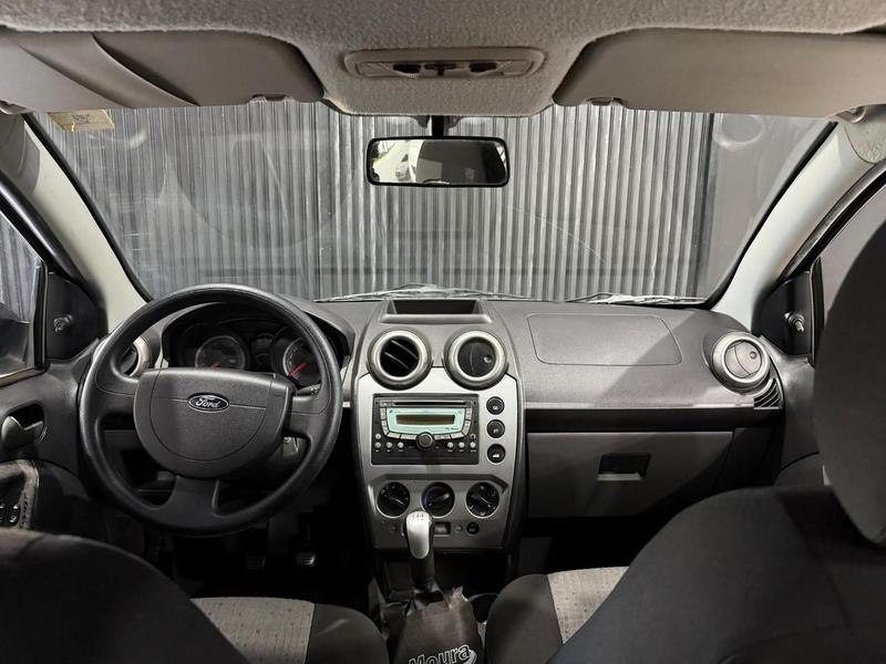 Ford Fiesta Sedan 1.0 8V Flex 4P - foto 4