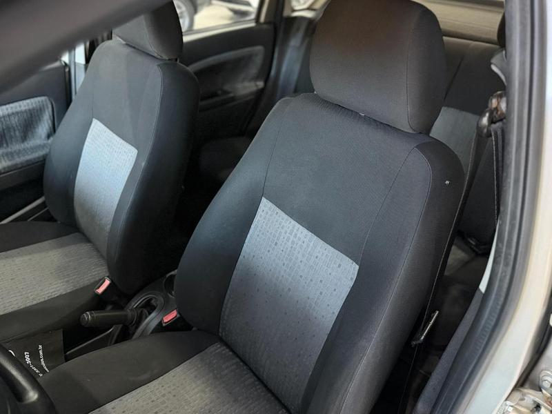 Ford Fiesta Sedan 1.0 8V Flex 4P - foto 8