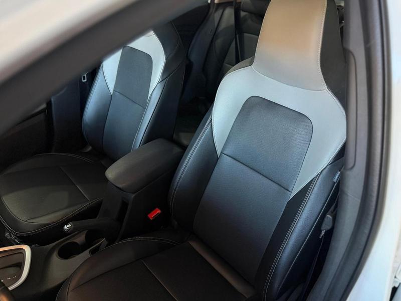 Chevrolet Onix Sed. Plus Prem. 1.0 12V Tb Flex Automático - foto 6