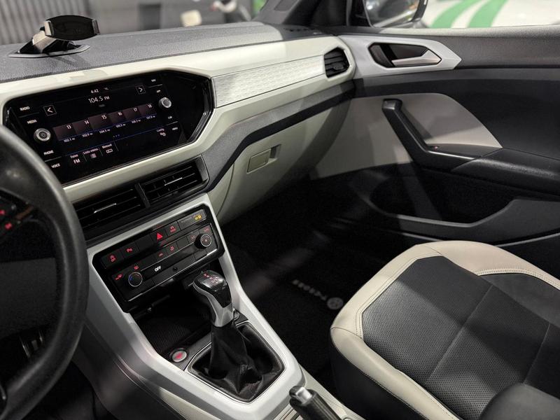 Volkswagen T-Cross Highline 250 TSI Automático - foto 7