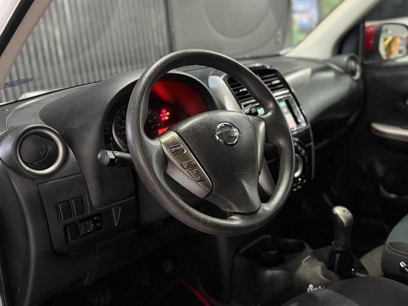 Nissan March S 1.6 16V Flex Fuel 5P - foto 5