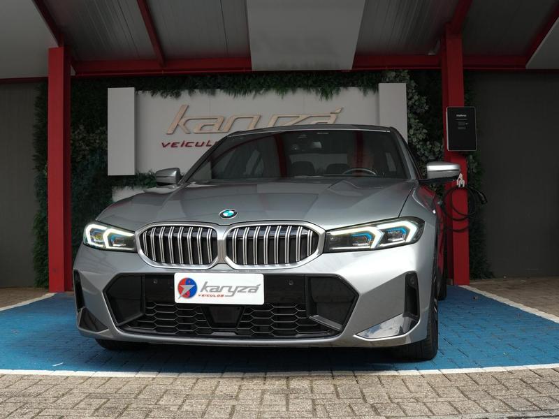 BMW 320i M Sport Flex - foto 2