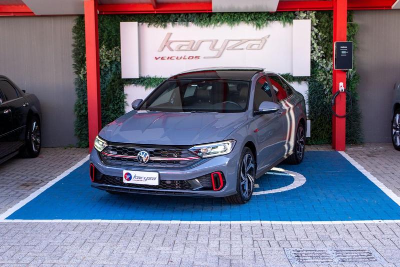 Volkswagen Jetta 2023 à venda