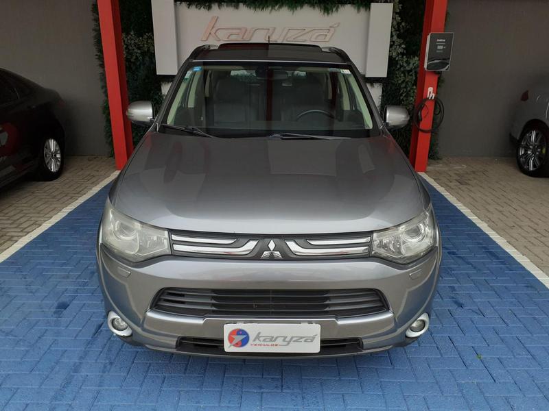 Mitsubishi Outlander 4X4 3.0 GT 240cv - foto 2