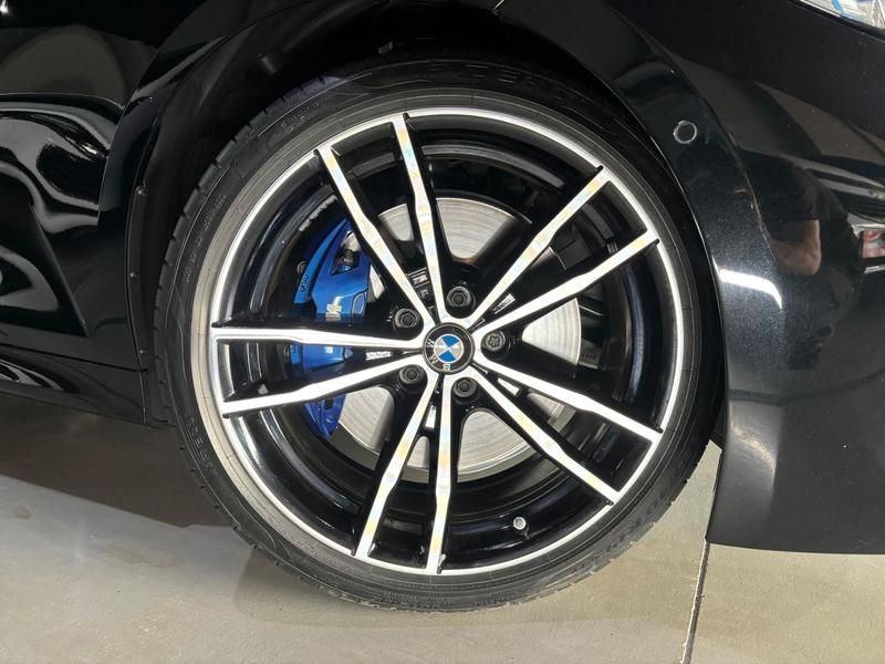 BMW 320i M Sport Flex - foto 5
