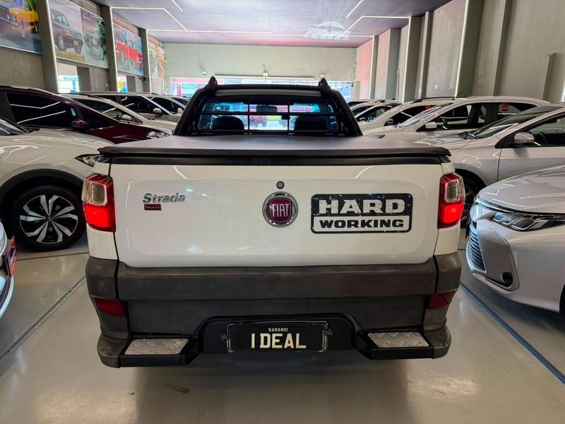 Fiat Strada Adventure 1.8 1.8 Locker Flex Ce - foto 7