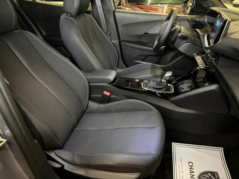 Peugeot 2008 Allure 1.0 Turbo 200 5P Aut. - foto 10