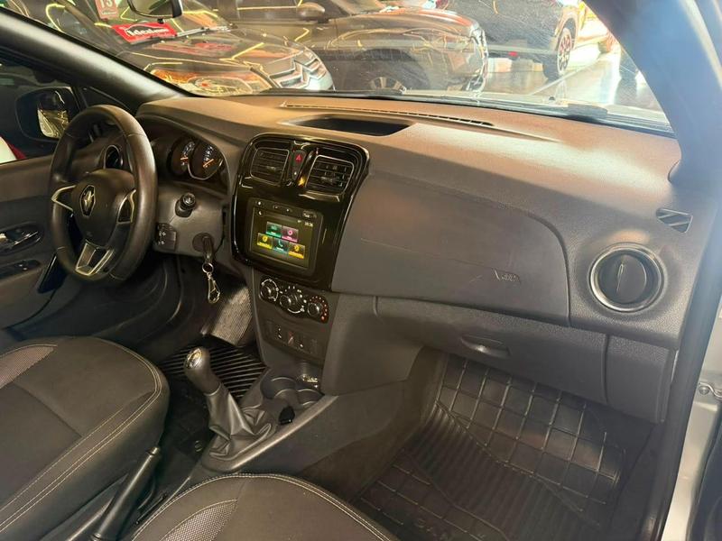 Renault Sandero Zen Flex 1.6 16V 5P Mec. - foto 12