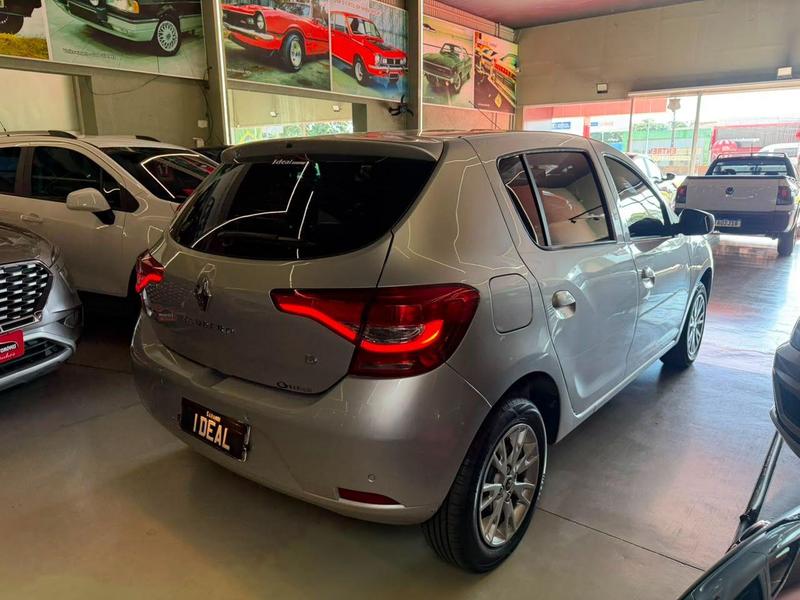 Renault Sandero Zen Flex 1.6 16V 5P Mec. - foto 8