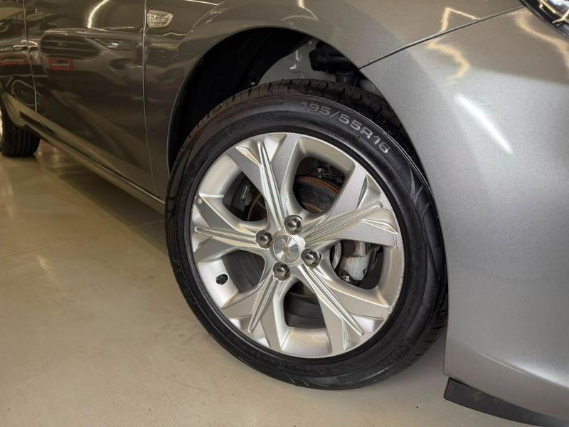Chevrolet Onix Plus Plus LTZ 1.0 12V Tb Flex Aut. - foto 5