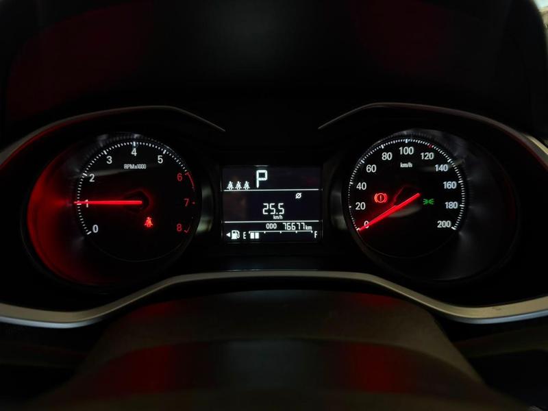 Chevrolet Onix Plus 10tat - foto 12