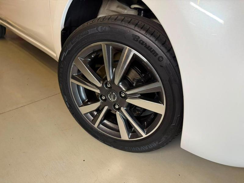 Nissan March 16sl CVT - foto 5