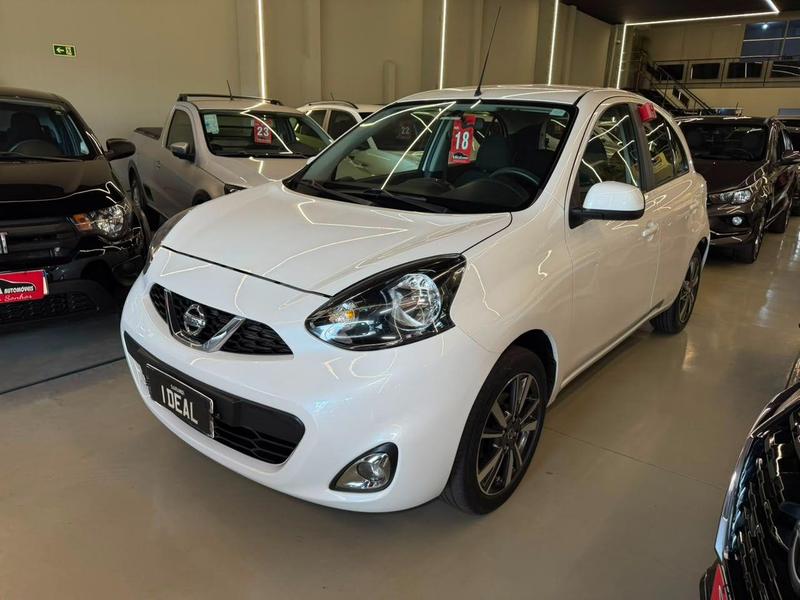 Nissan March 2018 à venda