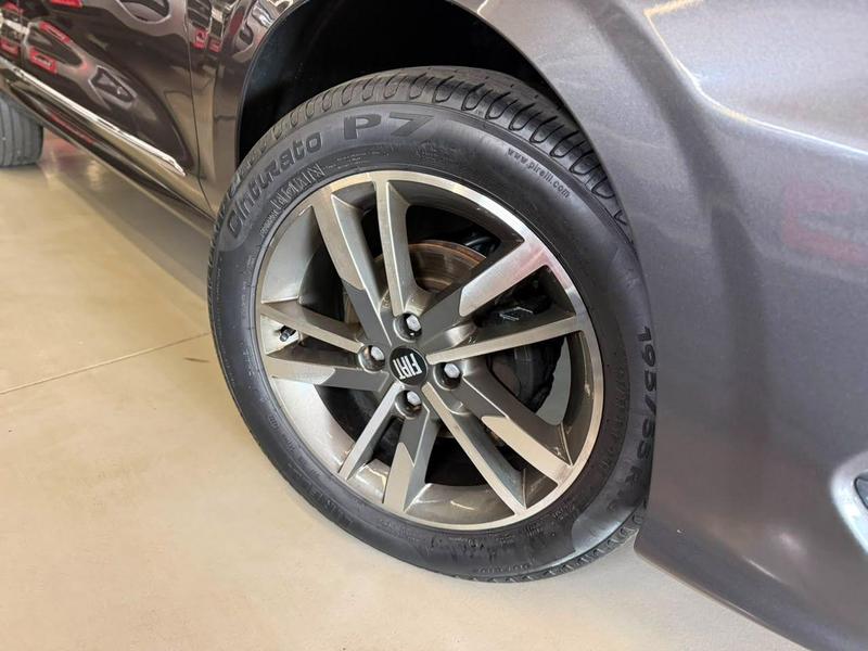 Fiat Cronos Precision 1.3 8V Flex Aut. - foto 5