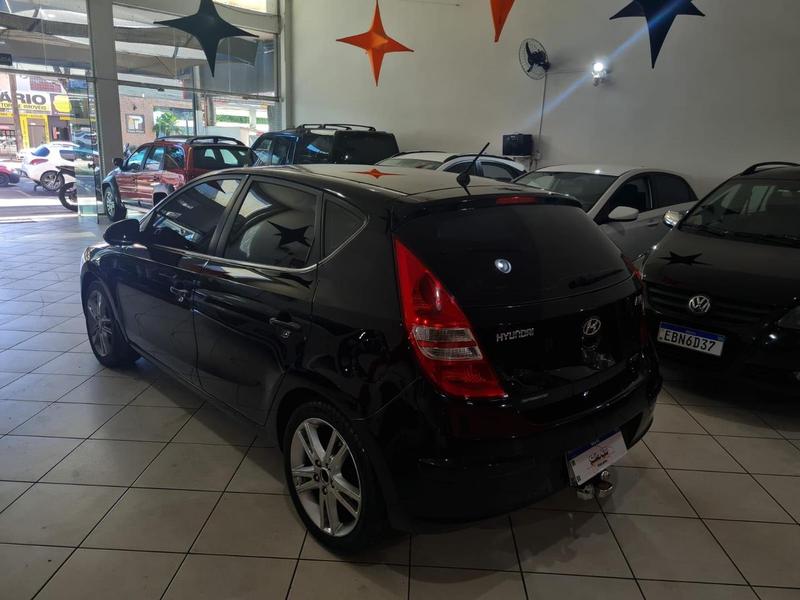 Hyundai i30 2.0 16V 145cv 5P Aut. - foto 4