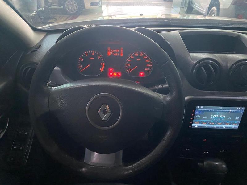 Renault Duster 2.0 D 4x2a - foto 9