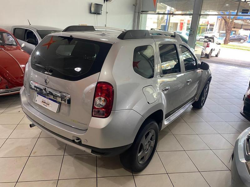 Renault Duster 2.0 D 4x2a - foto 3