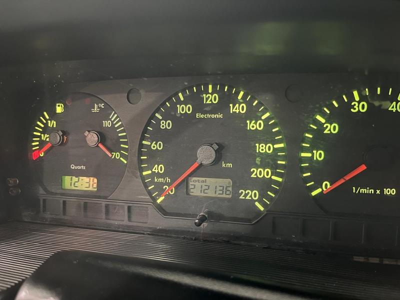 Volkswagen Santana 1.8 - foto 9