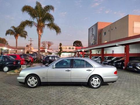 MERCEDES-BENZ E 320 AVANTGARDE 3.2 4P