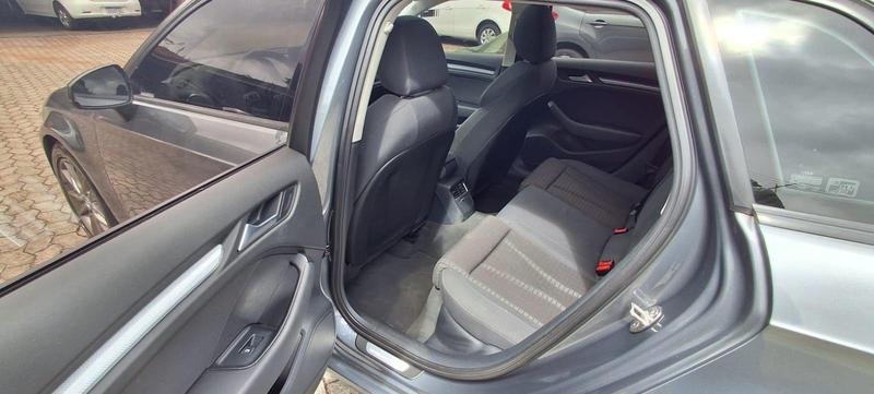 Audi A3 Spb 1.8 TFSI - foto 10