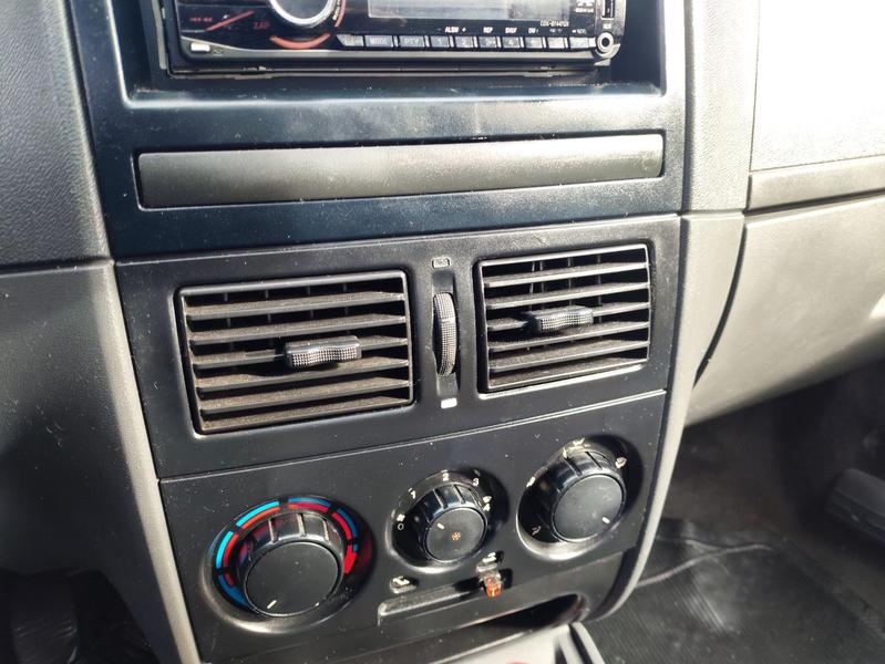 Fiat Siena El Nserie Celebration9 1.4 8V Flex - foto 16