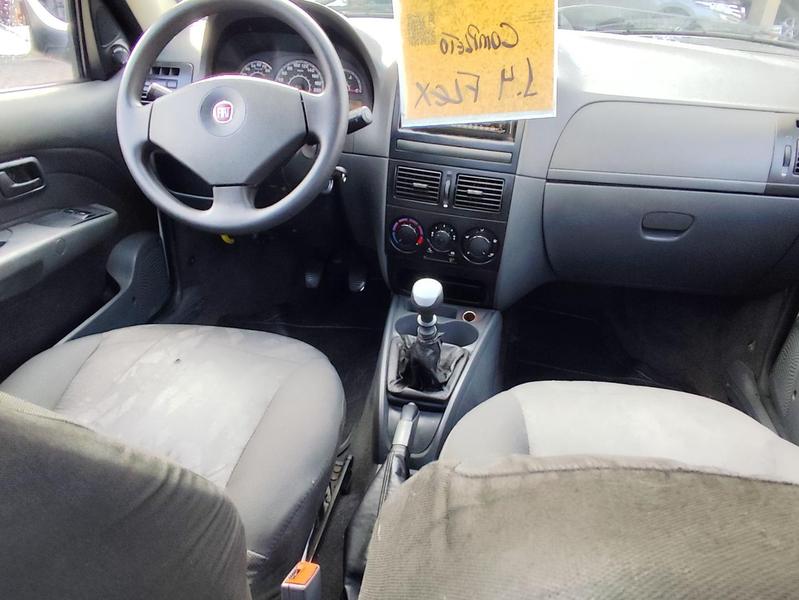 Fiat Siena El Nserie Celebration9 1.4 8V Flex - foto 2