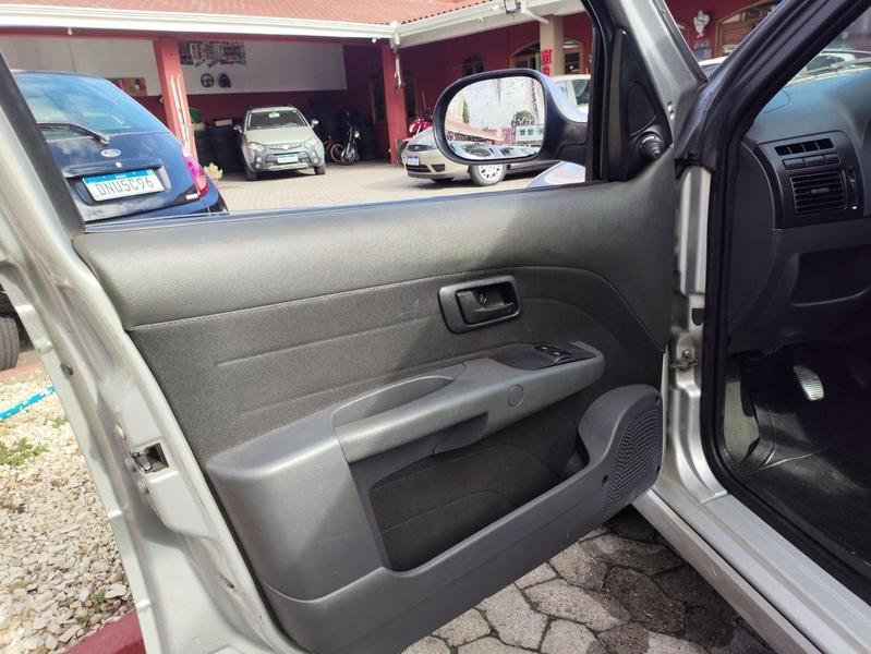 Fiat Siena El Nserie Celebration9 1.4 8V Flex - foto 14