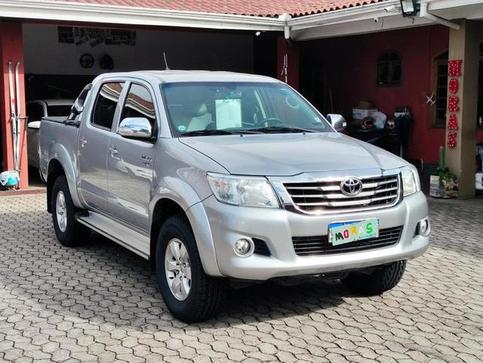 TOYOTA HILUX CD4X2 SRV