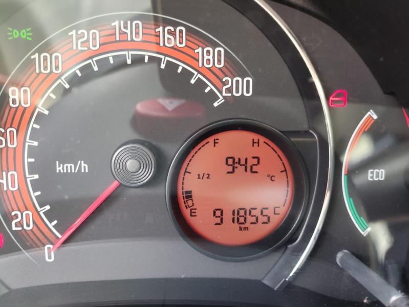 Fiat Uno Vivace 1.0 - foto 2
