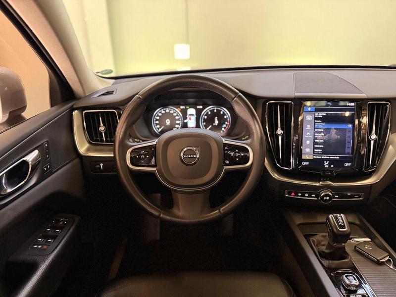 Volvo XC60 2.0 T5 Mom - foto 12