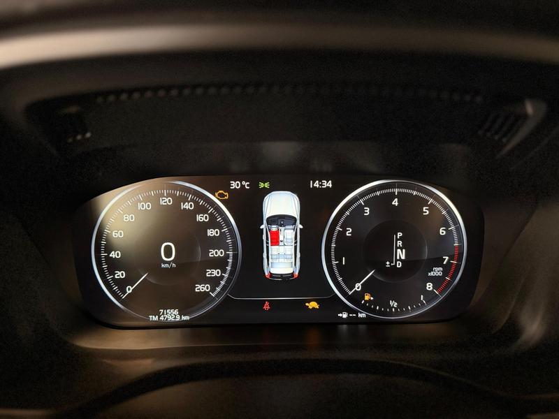 Volvo XC60 2.0 T5 Mom - foto 16