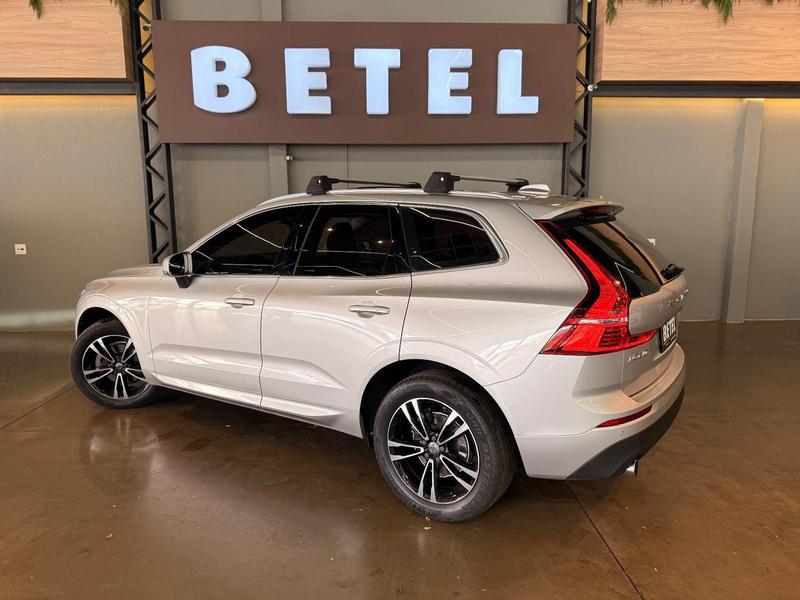 Volvo XC60 2.0 T5 Mom - foto 4