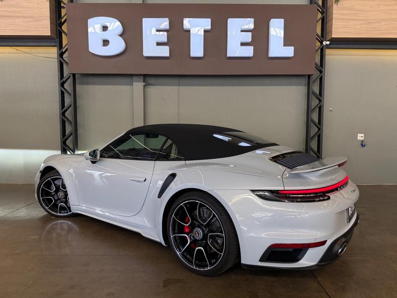 Porsche 911 Turbo Cabriolet 3.6 - foto 15