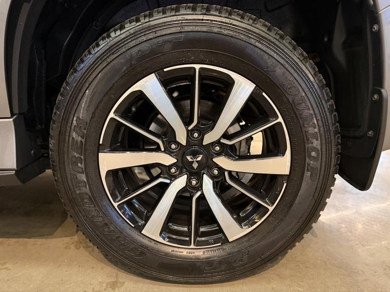 Mitsubishi Pajero Sport Hpe 2.4 4X4 Diesel Aut. - foto 8