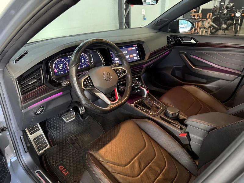 Volkswagen Jetta GLi - foto 16