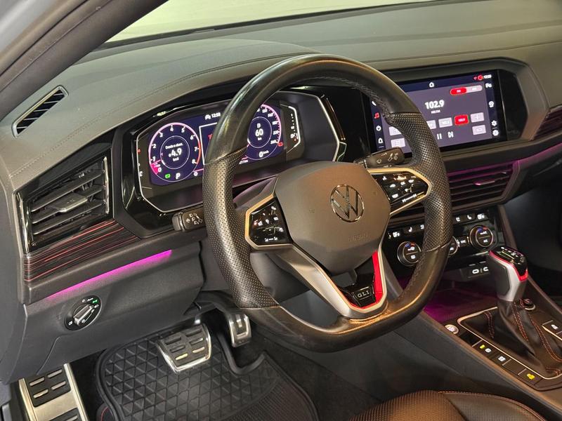 Volkswagen Jetta GLi - foto 17