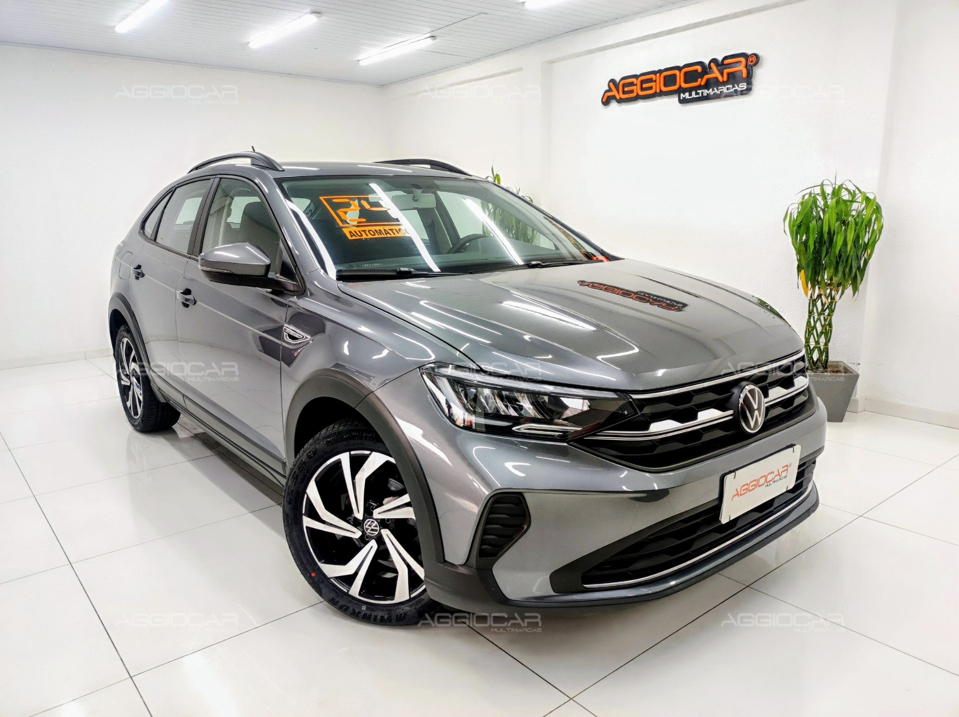 Volkswagen Nivus     2024