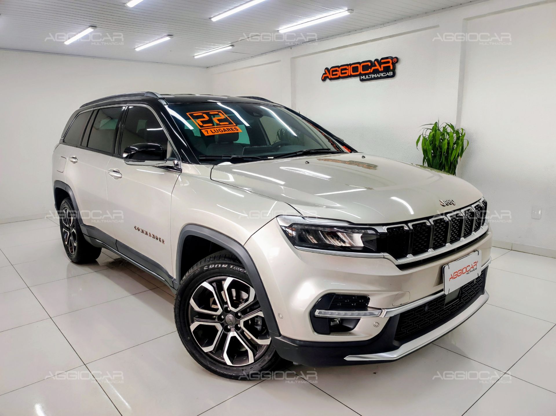 Jeep Commander     2022