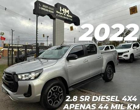 TOYOTA HILUX 2.8 SR 4X4 CD 16V DIESEL 4P AUTOMATICO