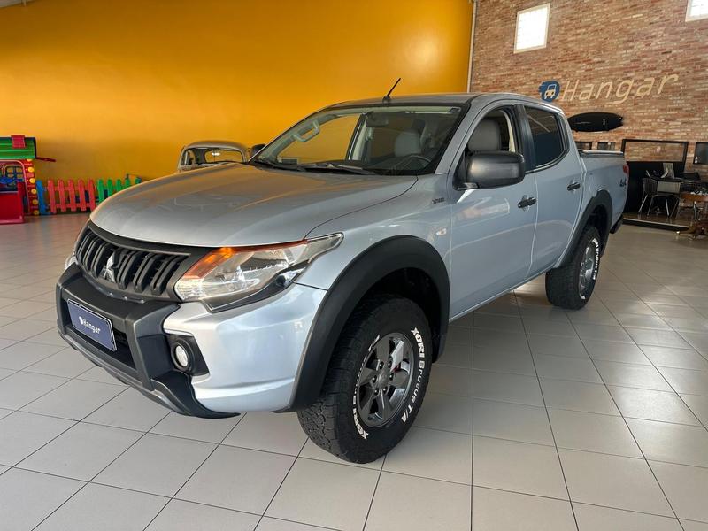 MITSUBISHI TRITON SPO OUTDOOR M
