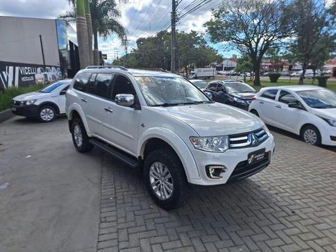 MITSUBISHI PAJERO DAKAR HPE 4X4 DIESEL 7 LUGARES