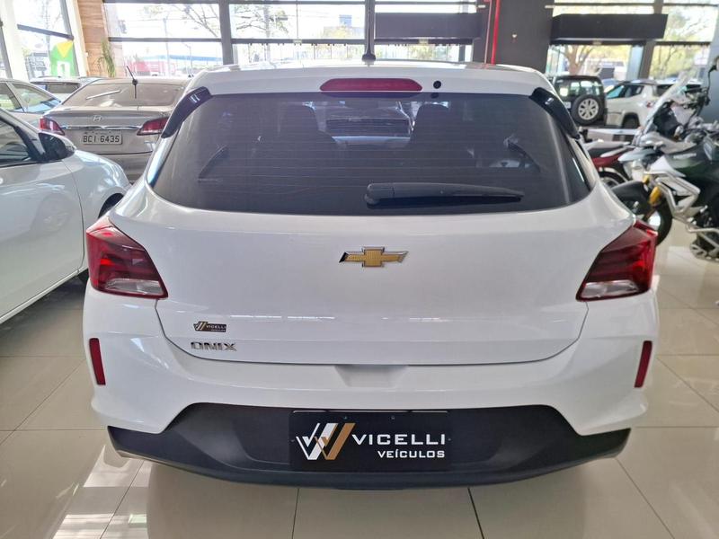 Chevrolet Onix Hatch LT 1.0 12V Tb Flex 5P Mec. - foto 5