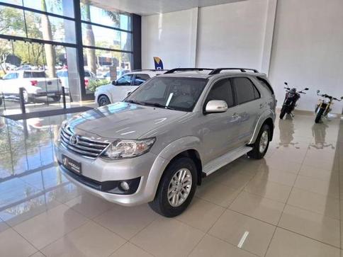 TOYOTA HILUX SW4 4X2 SR 2.7 16V