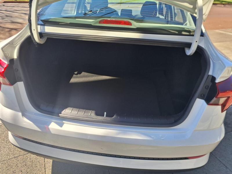 Hyundai HB20S 1.0 M Comfort - foto 12