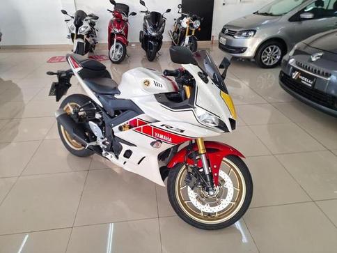 YAMAHA YZF R3 WGP 60TH