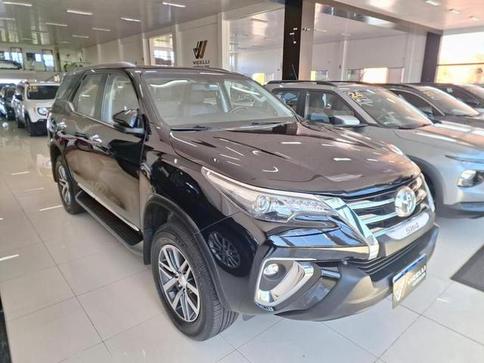 TOYOTA TOYOTA HILUX SWSRXA4FD