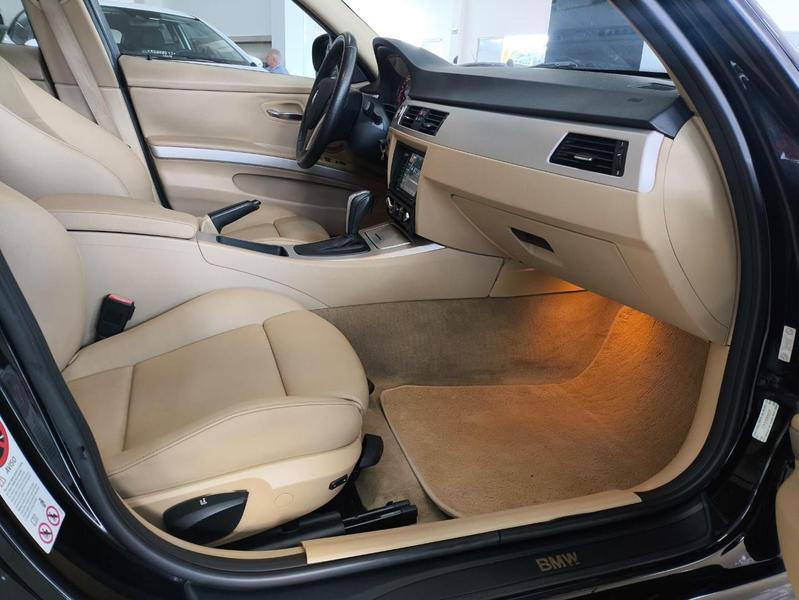 BMW 320i Pg 51 - foto 18