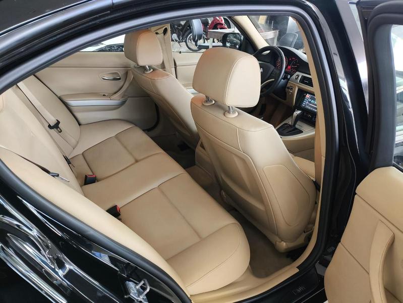 BMW 320i Pg 51 - foto 20