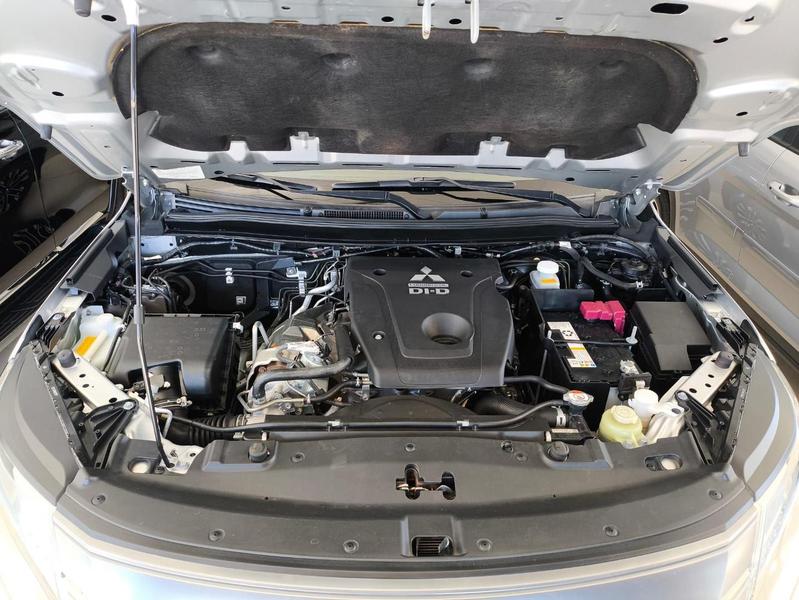 Mitsubishi Pajero Sport Hpe - foto 10