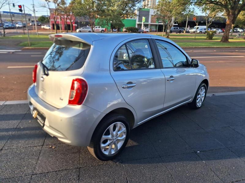 Nissan March 10sv - foto 6